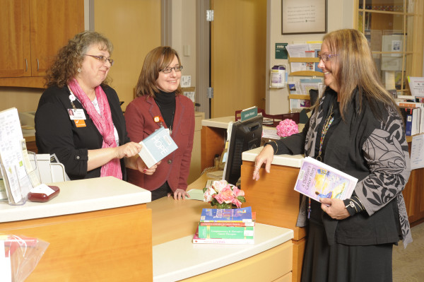 Anyone can sign up for a library card and borrow materials from the community health libraries, including books, CDs, DVDs and interactive materials. The libraries have an extensive collection of health resources, but they also offer materials for entertainment and relaxation.