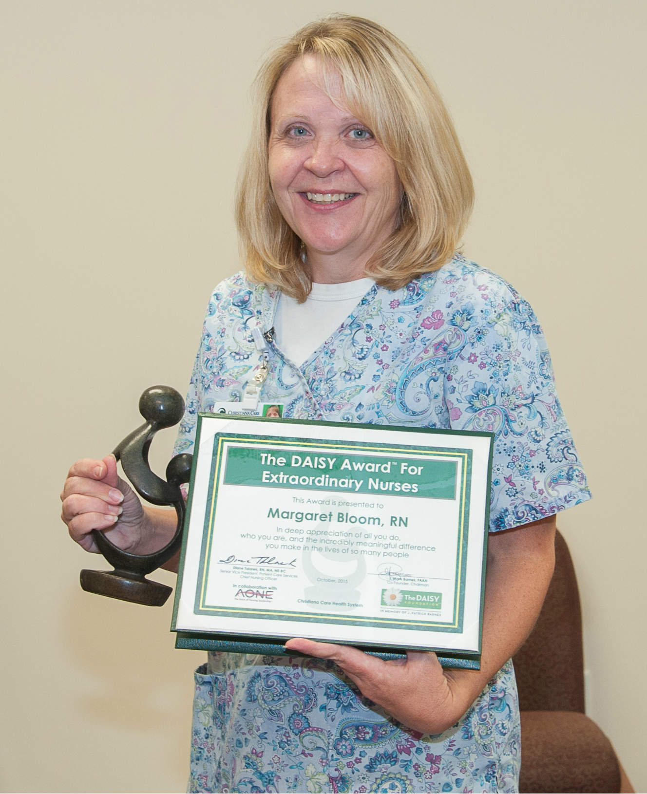 VNA wound care specialist Margaret Bloom, RN, receives DAISY Award