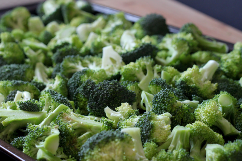 tray_of_broccoli