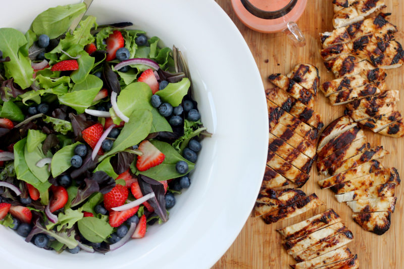 Grilled Chicken And Berry Salad With Strawberry Vinaigrette Christianacare News 5795
